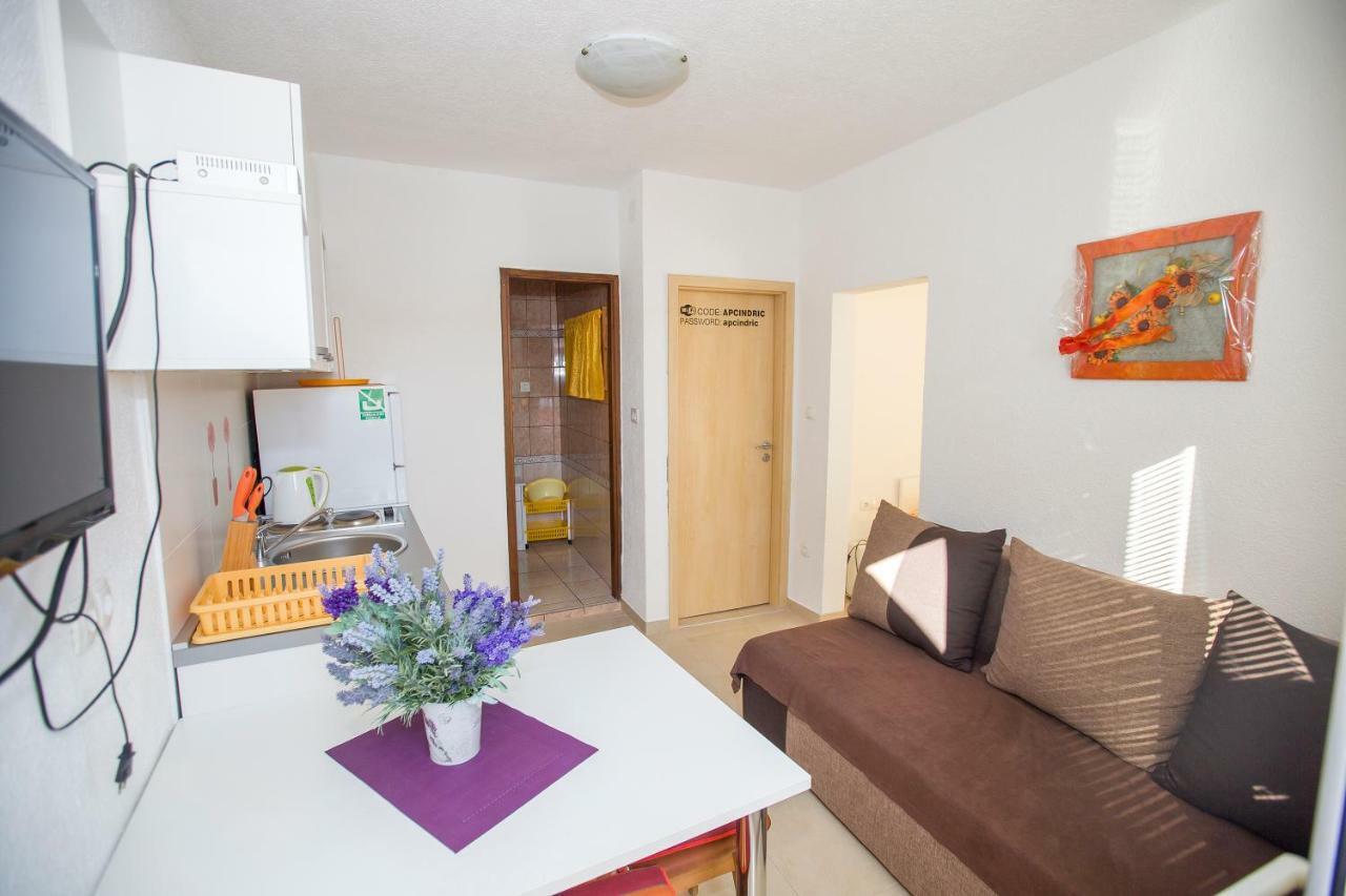 Apartmani Cindric カルロバッグ エクステリア 写真