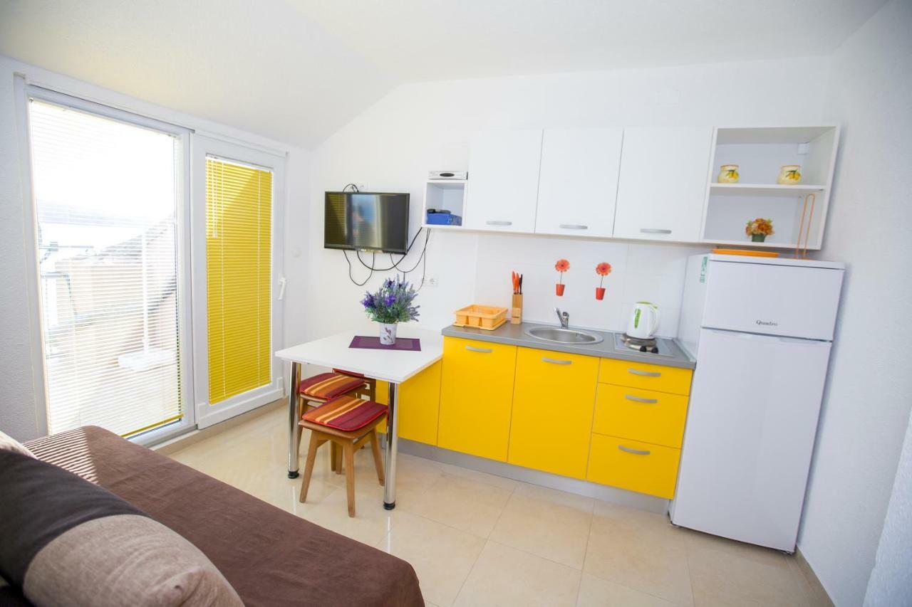 Apartmani Cindric カルロバッグ エクステリア 写真