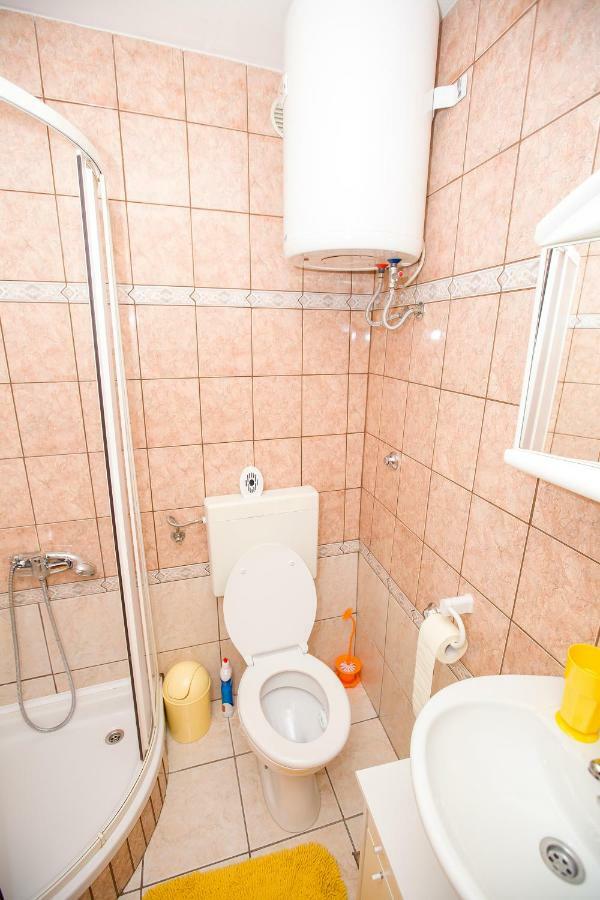 Apartmani Cindric カルロバッグ エクステリア 写真