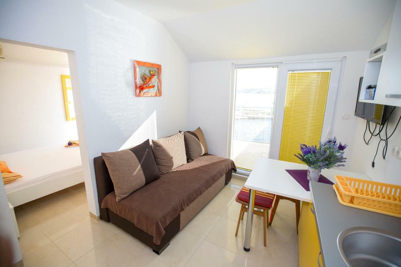 Apartmani Cindric カルロバッグ エクステリア 写真